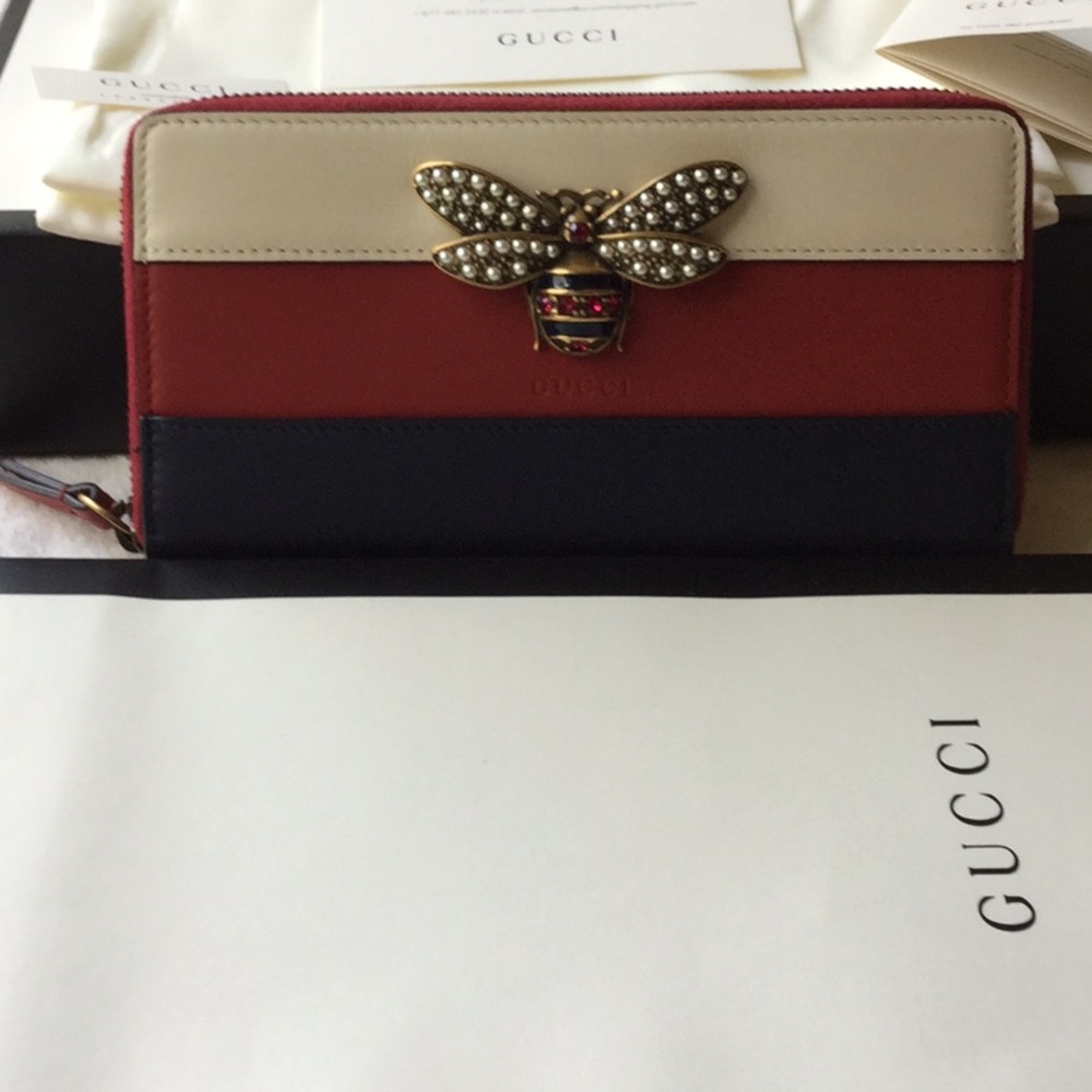 GUCCI QUEEN MARGARET BEE ZIP AROUND WALLET NWT🐝🐝